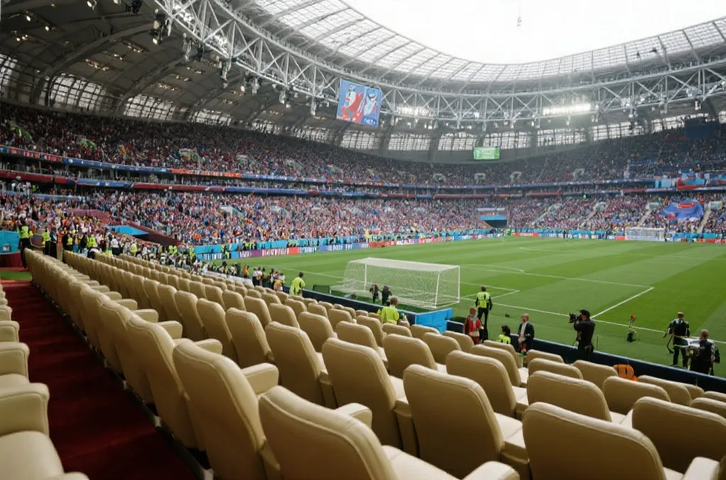绿茵场的“金钱游戏”：FIFA增设天价票档，普通球迷还能看起世界杯吗？